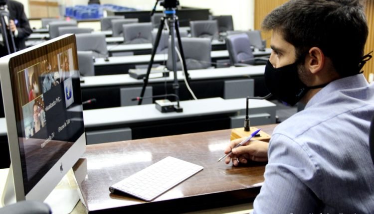 e732bf44fa78ccea4c72933eecd3827d